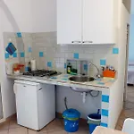 Piccolo Bilocale Al Secondo Piano דירה סנטה טרזה גאיורה