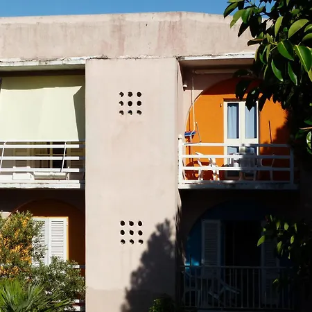 Piccolo Bilocale Al Secondo Piano סנטה טרזה גאיורה
